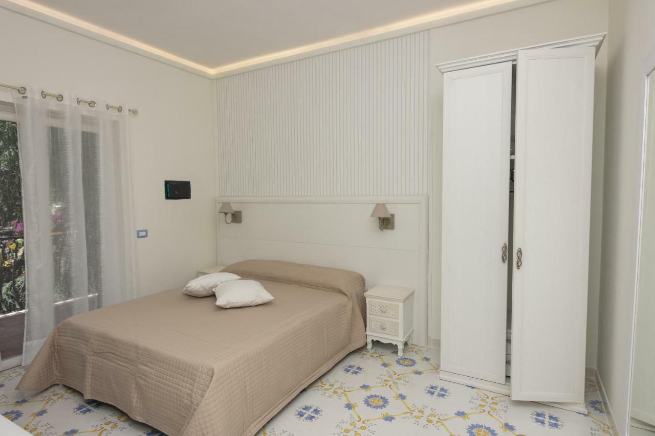 Ambra Sorrento Suites Short Rent Exterior foto